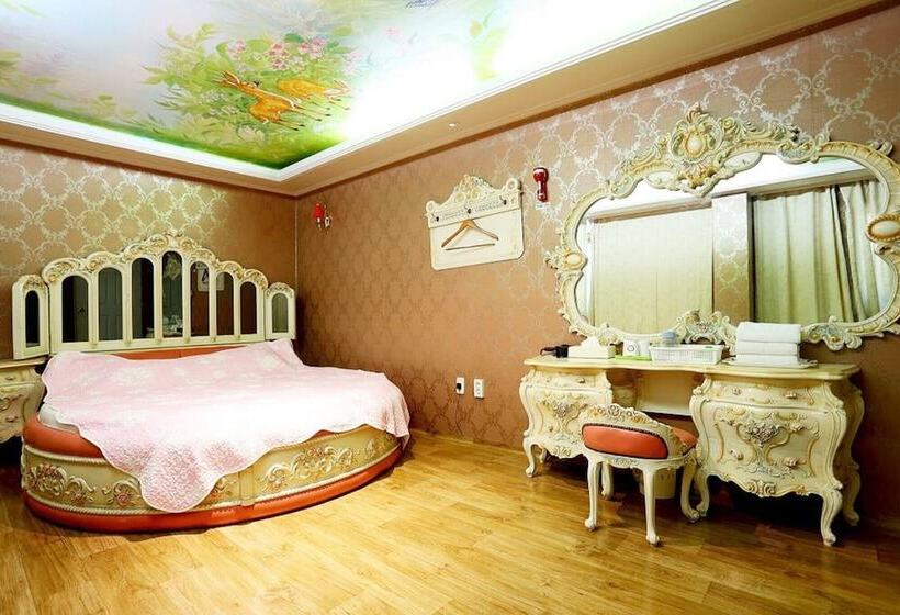 Motel Chungju Well Park