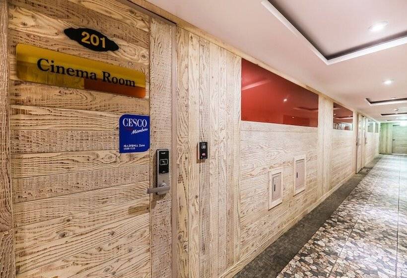 Мотель Daejeon Yuseong Paros