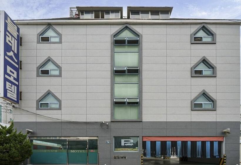 Motel Gyeongsan Bless