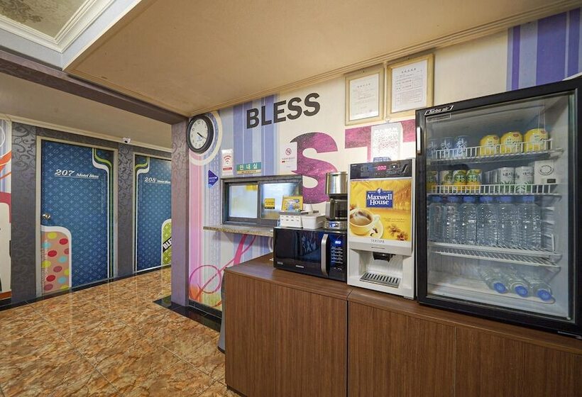 Motel Gyeongsan Bless