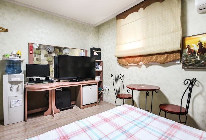 Imsil Okjeongho Motel