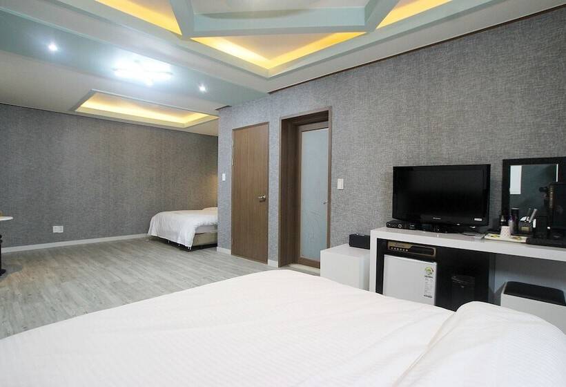 Motel Suncheon Equus