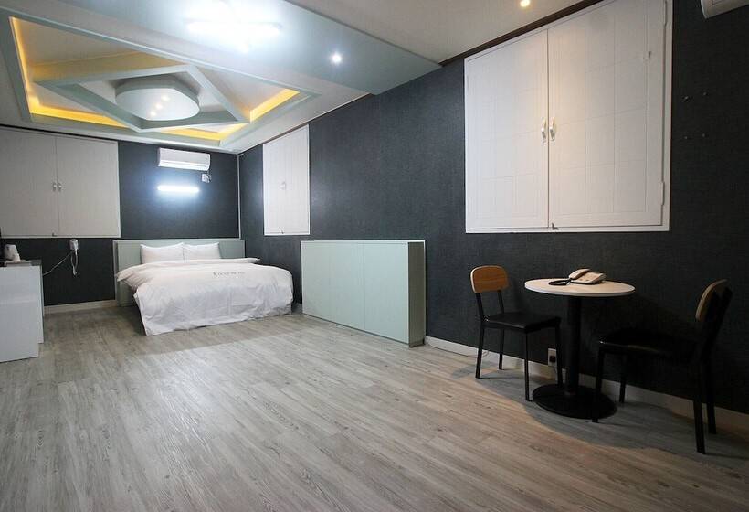 Motel Suncheon Equus