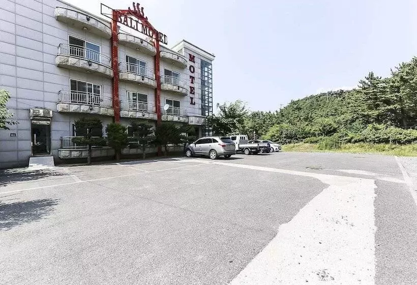 モーテル Taean Bali