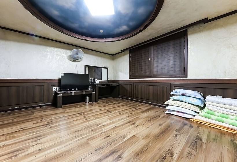 モーテル Taean Bali