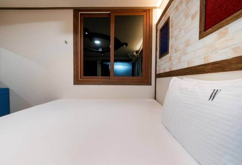 Motel Tongyeong W