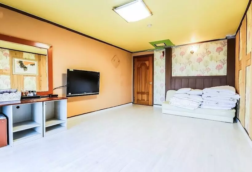 Top Motel