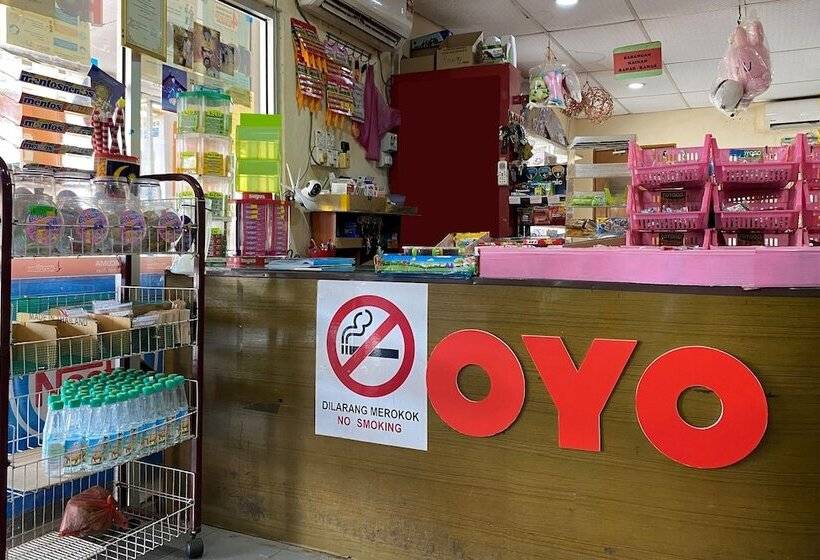 Oyo 90205 Bayu Sintok Motel