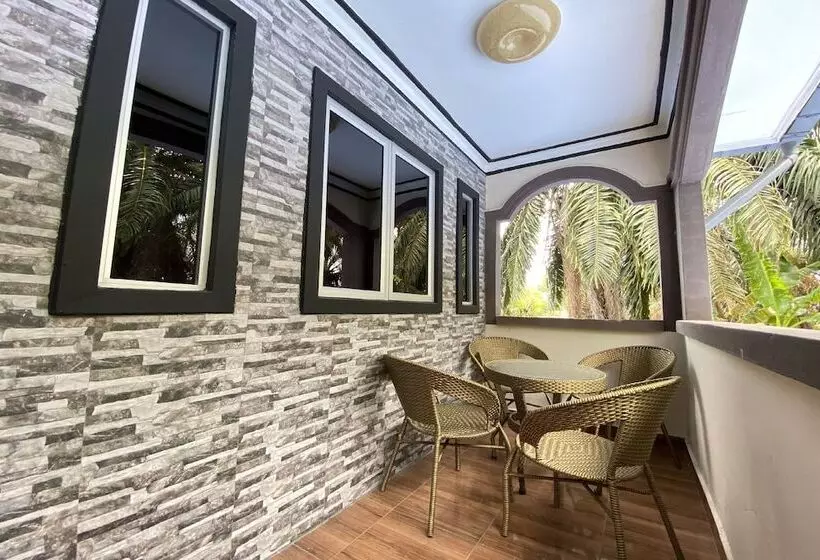 Oyo 90205 Bayu Sintok Motel