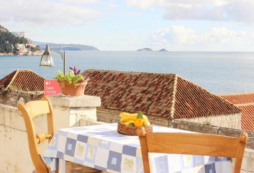 הוסטל Room Lazareti