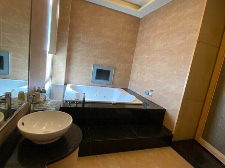 Amani Spa Boutique Motel