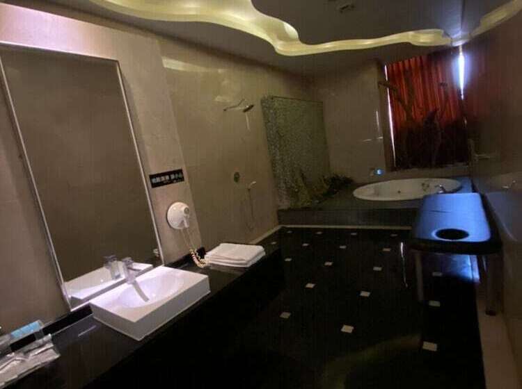 Amani Spa Boutique Motel