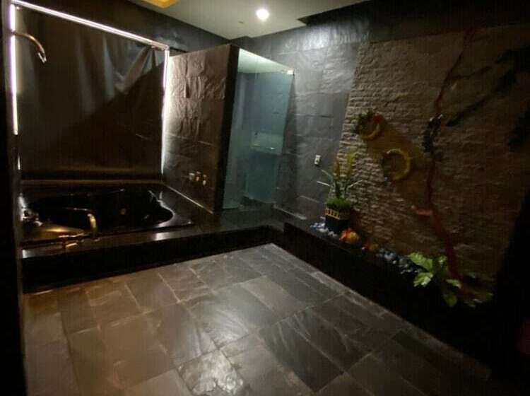 Amani Spa Boutique Motel