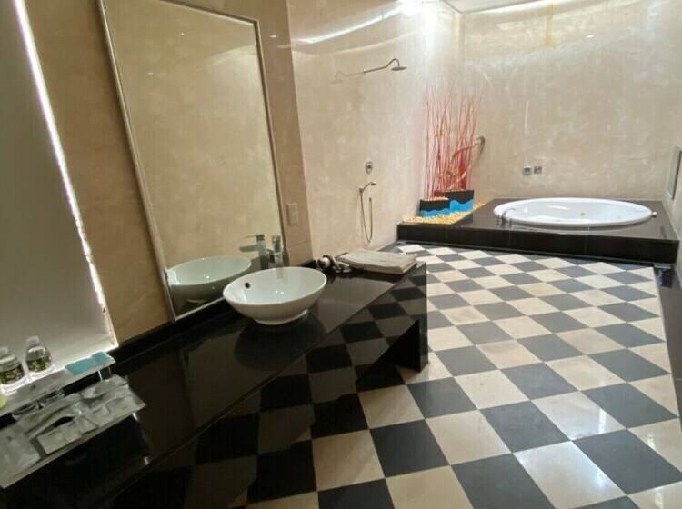 Amani Spa Boutique Motel