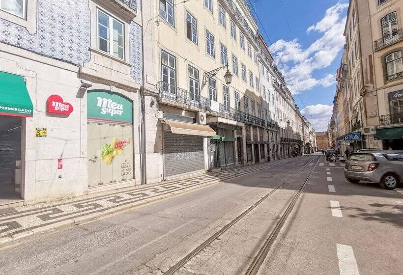 Fanqueiros Apartment