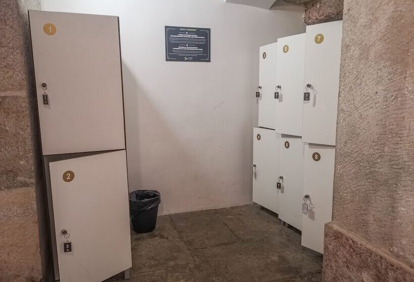 Fanqueiros Apartment