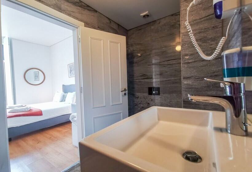 Fanqueiros Apartment