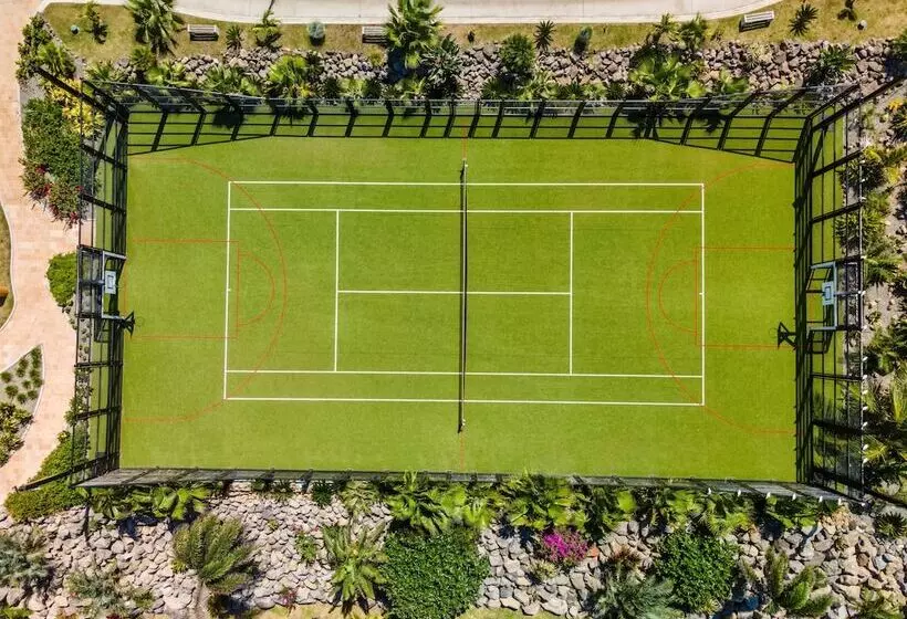 Golden Rock Dive And Nature Resort