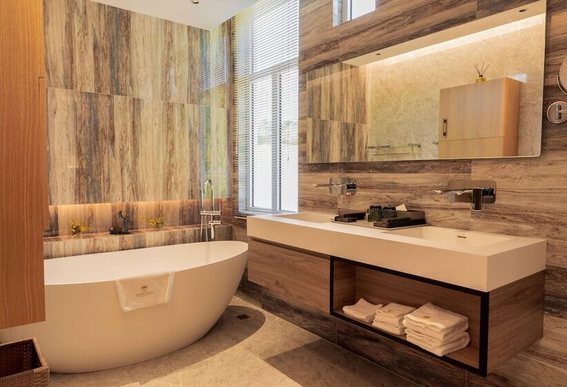 Golden Rock Dive And Nature Resort