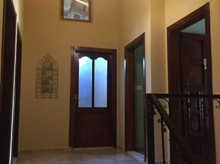 Hayat Alti Otel