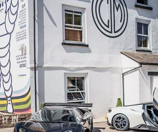 Hostelli Caffeine & Machine