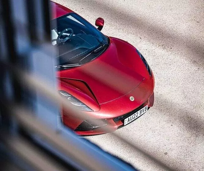 Hostelli Caffeine & Machine