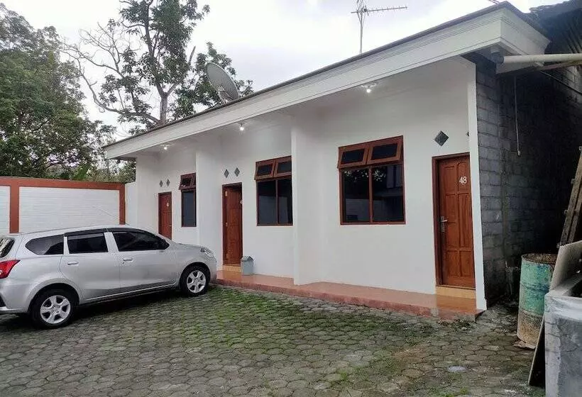 ホテル Arjuna Sari Bandungan