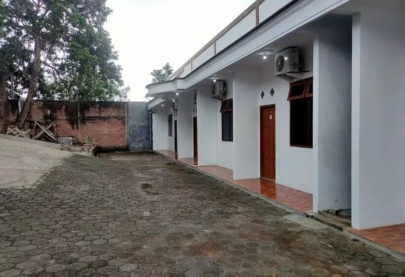 ホテル Arjuna Sari Bandungan