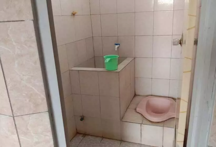 ホテル Arjuna Sari Bandungan