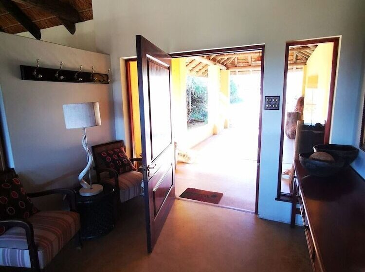 Отель Blaauwbosch Private Game Reserve