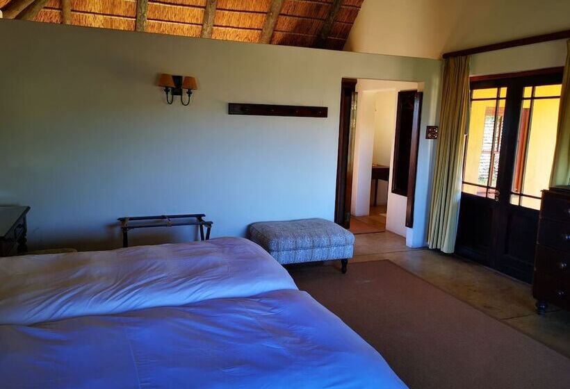 Отель Blaauwbosch Private Game Reserve