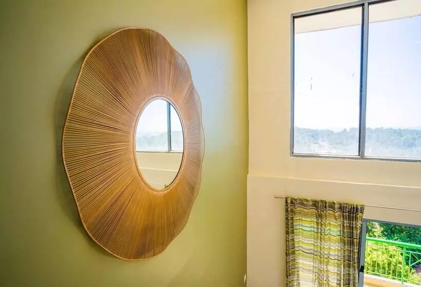 Hotelli Goroomgo You And Me Mallital Nainital