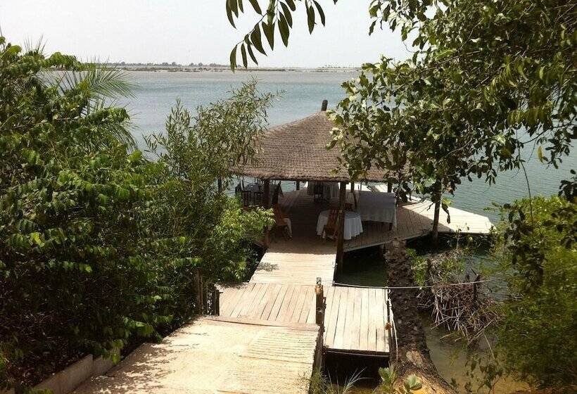 هتل La Source Lamentin