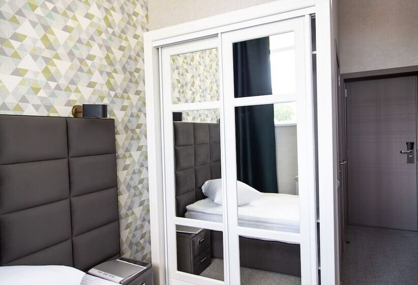 هتل Park Side Inn