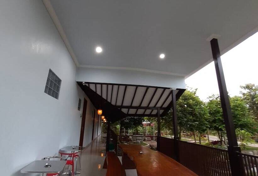 فندق Pesona Osing Resort By Ziri