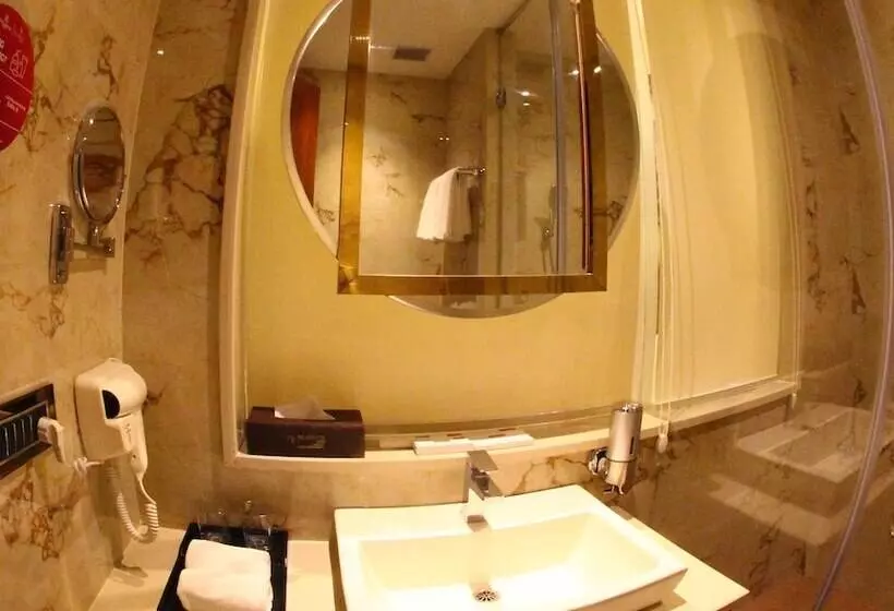 ホテル Regenta Inn Amritsar Airport Road