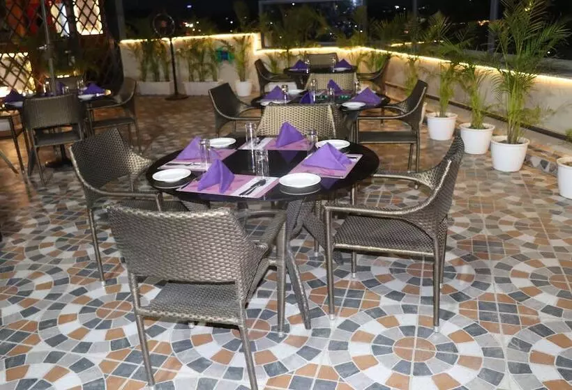 ホテル Regenta Inn Amritsar Airport Road