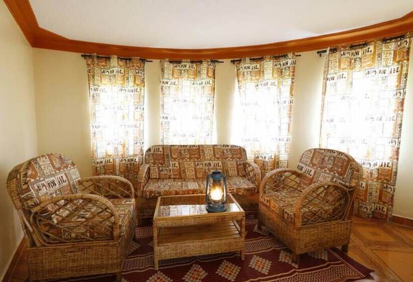 هتل Top Of The World Lodge