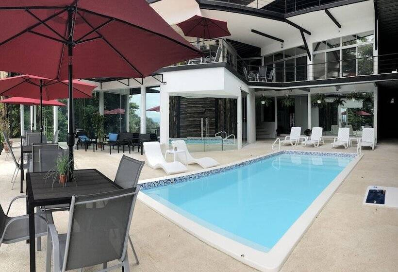 هتل Vista Ocean Suites