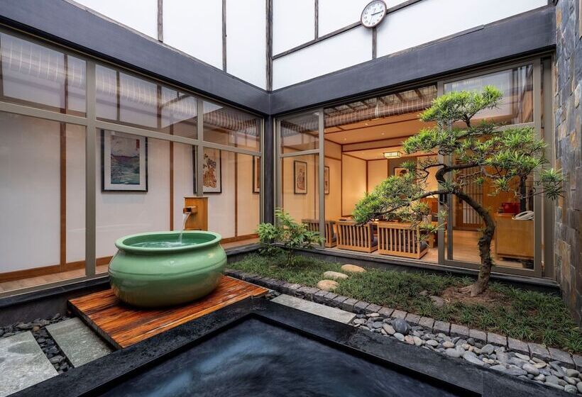 هتل Yoko Onsen Quang Hanh