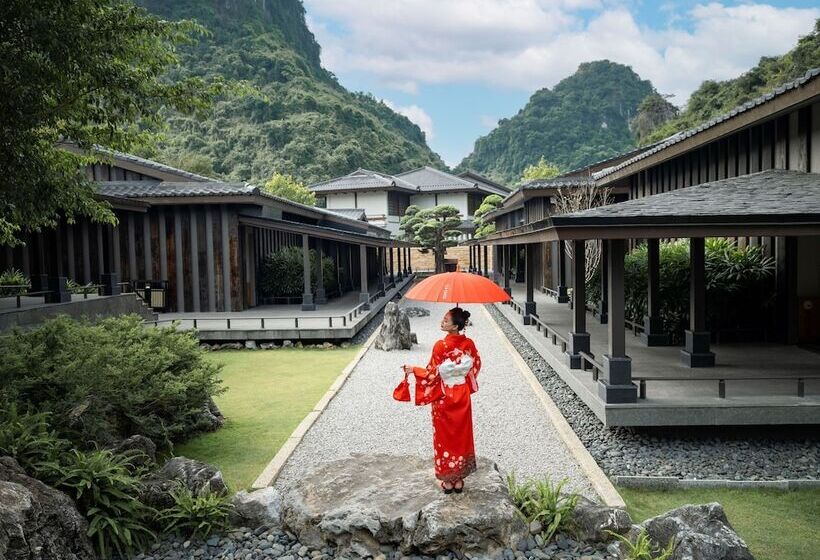 هتل Yoko Onsen Quang Hanh