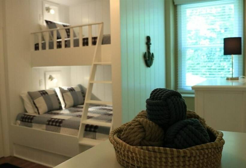 Lake Front Rendezvous