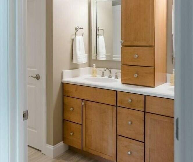 Lake Front Rendezvous