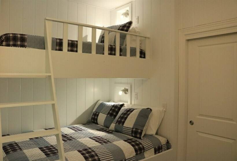 Lake Front Rendezvous