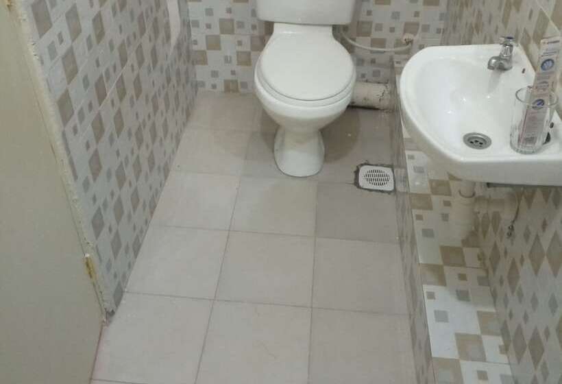 پانسیون Club Settlers