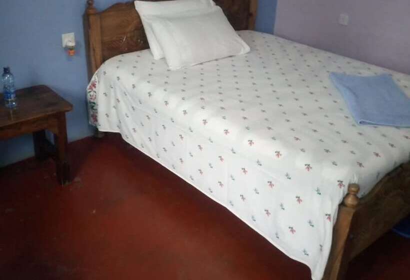 پانسیون Club Settlers