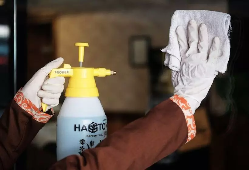 Majatalo Guest House Nasyauqi Kuala Tanjung