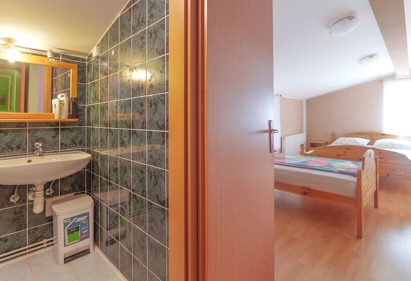 پانسیون Guesthouse Sovic