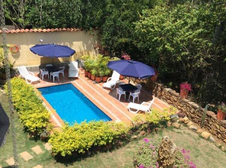 بنسيون La Buganvilla Barichara