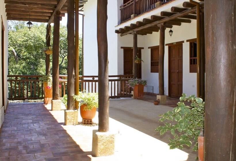 بنسيون La Buganvilla Barichara